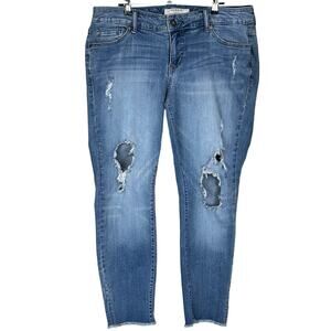 Torrid Boyfriend Jeans Women Ripped Distressed Frayed Hems Stone Wash Crop Denim
